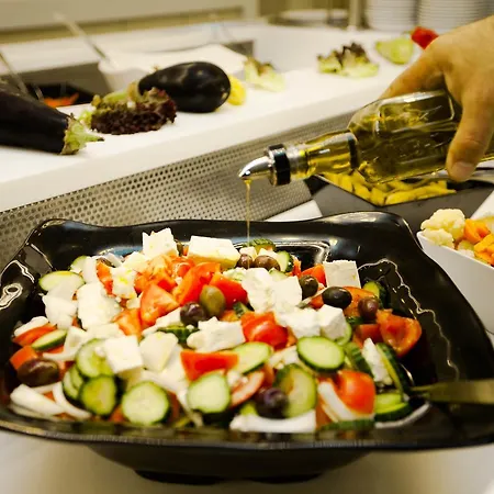 מלון Olympic Kosma